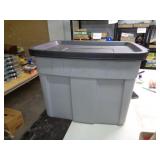 RUBBERMAID TOTE / UT