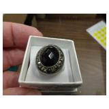 COSTUME RING SZ 8