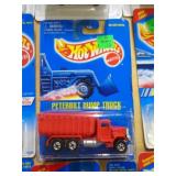 HOT WHEELS MIB -PETERBUILT DUMP TRUCK 1991
