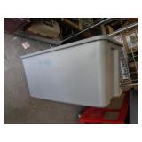50GAL TOTE W LID / RW