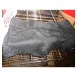 GUESS SHORTS SZ 32
