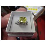 COSTUME RING SZ 6