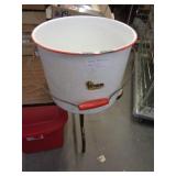 ENAMELWARE BUCKET / UT