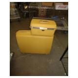 ROYAL TRAVELER SUITCASE & COSMETIC SET  / LW