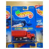 HOT WHEELS MIB -DUMP TRUCK 1991