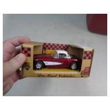 1/32 DIECAST CORVETTE