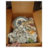 BLUE & WHITE DISHES / UT