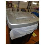 FELLOWS PAPER SHREDDER / UT
