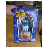 M&M DISPENSER
