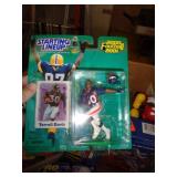 2001 FIGURE - DAVIS
