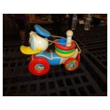 DONALD DUCK PULL & RING TOSS TOY