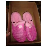 HOUSE SHOES