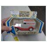 1/25 DIECAST 32 FORD BEN FRANKLIN BANK 1986