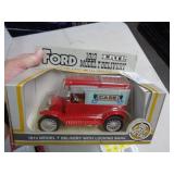1/25 1913 MODEL T BANK ERTL