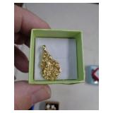 COSTUME NUGGET PENDANT