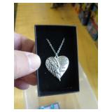 ANGEL NECKLACE