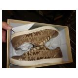 MICHAEL KORS SHOES SZ 8 MED