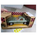1/32 DIECAST CORVETTE