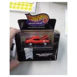 HOT WHEELS MIB 69 CHEVELLE 1998