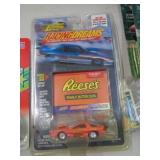 JOHNNY LIGHTNING MIB REESES 1999
