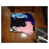 NIGHT GOWNS SZ LG    / LR