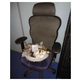 XMAS & OFFICE CHAIR / BM