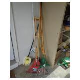 RAKES & MISC IN CORNER / G