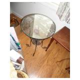 SMALL TABLE / LR