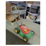 TOY LAWNMOWER / UT