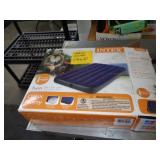 TWIN SZ AIR MATTRESS / NEW