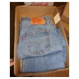 LEVIS JEANS 33X32
