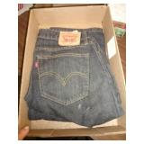LEVIS JEANS 32X32