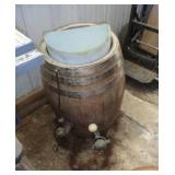 ANTIQUE ROOT BEER BARREL / ST