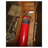 FIRE EXTINGUISHER / UT
