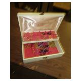 MUSICAL JEWELRY BOX W COSTUME JEWELRY