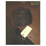 LODGE SQUARE CAST IRON GRIDDLE SKILLET