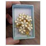 FLOWER BROOCH