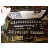 40PC RATCHET & SOCKET SET