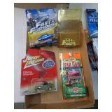 MIXED LOT OF DIE CAST CARS