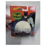 HOT WHEELS MIB - BATMOBILE 2021