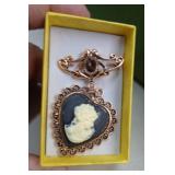 CAMEO BROOCH