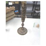 SIDE TABLE BASE / LOOKS BRASS