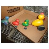 WOOD MOTHER & DUCKIES / FISHER PRICE