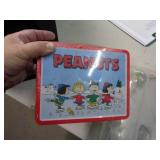1999 UNOPENED PEANUTS LUNCHBOX