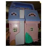 PLASTIC DOLL HOUSE / UT