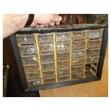 ORGANIZER WITH HARDWARE