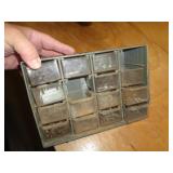 ORGANIZER WITH HARDWARE