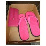 SPEEDO SANDALS SZ 8 & A WALLET