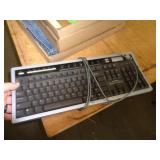 COMPUTER KEYBOARD