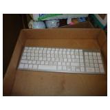 WIRELESS KEYBOARD